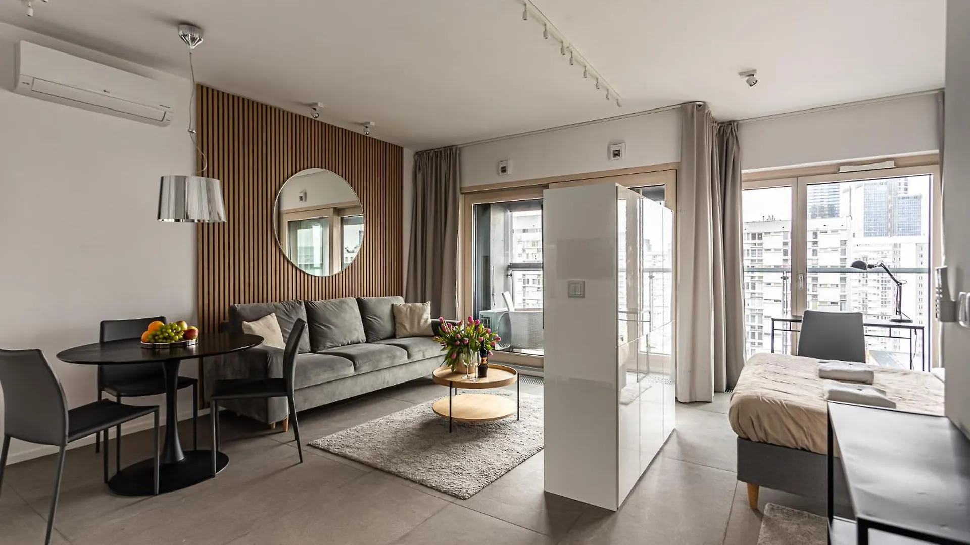 P&O Apartments Mennica Residence X Warsaw